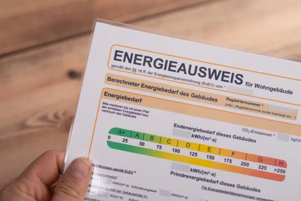 Energieausweis Energieeffizienzklasse: A+ (sehr effizient) bis H (ineffizient)